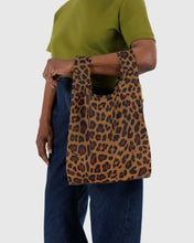 Load image into Gallery viewer, baggu - leopard - baby size -prebook arrives mid nov