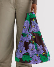 Load image into Gallery viewer, baggu - maroon poppy - standard size - prebook due to arrive mid nov