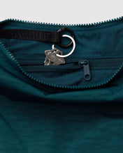 Load image into Gallery viewer, baggu - medium nylon crescent - deep sea