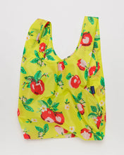 Load image into Gallery viewer, baggu  - needlepoint apple - standard size

