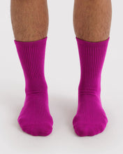 Load image into Gallery viewer, baggu - ribbed socks - deep fuchsia