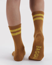 Load image into Gallery viewer, baggu - ribbed socks - toffee stripe