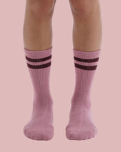 Load image into Gallery viewer, baggu - ribbed socks - wild plum stripe