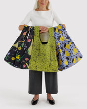 Load image into Gallery viewer, baggu - winter orchard - standard size reusable bag - set of three