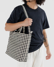 Load image into Gallery viewer, baggu - horizontal  zip duck bag - black &amp; white gingham
