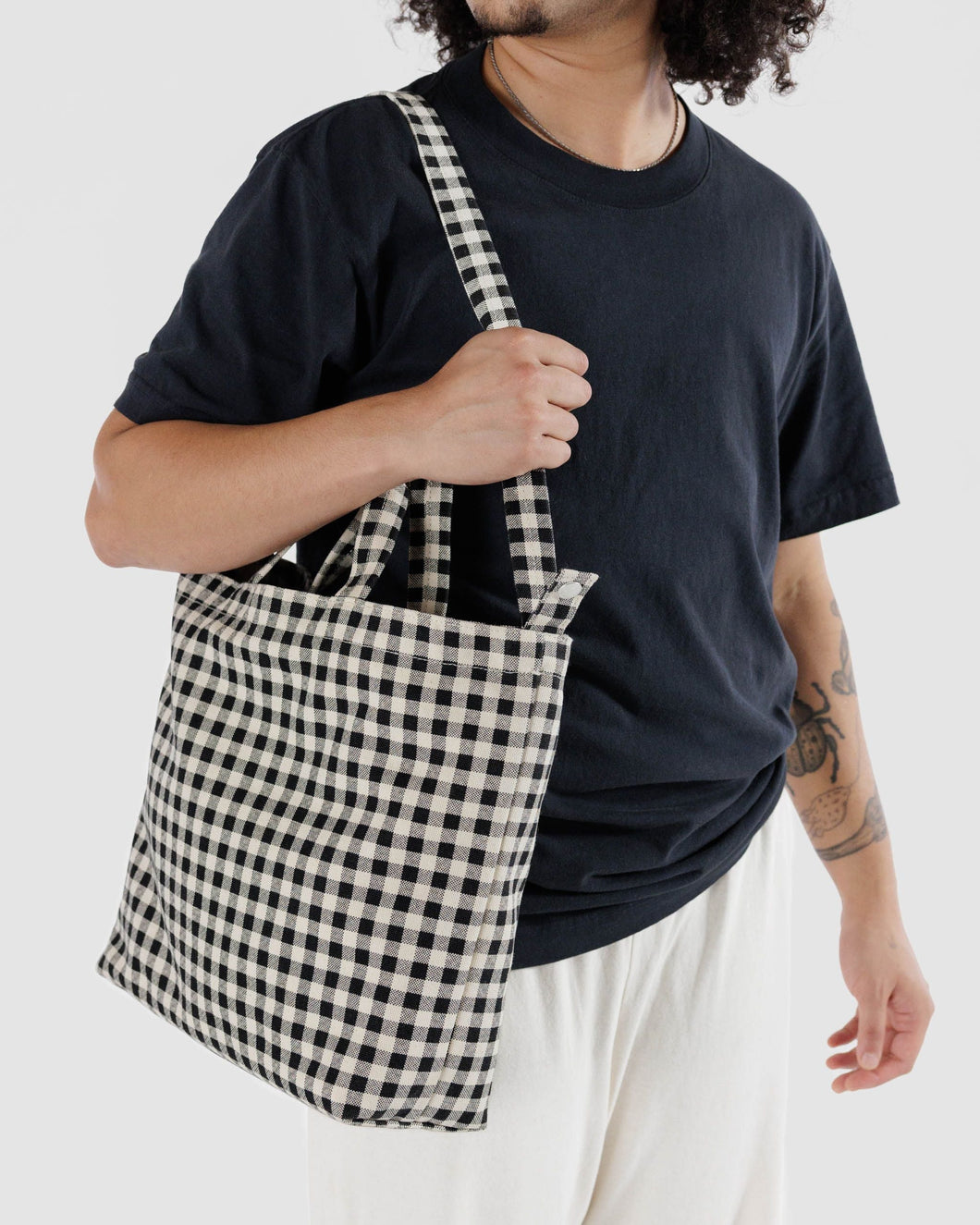 baggu - horizontal  zip duck bag - black & white gingham