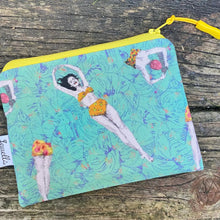 Load image into Gallery viewer, zip pouch - retro swimmers
