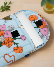 Load image into Gallery viewer, baggu - table cats  puffy laptop sleeve 13/14&quot;
