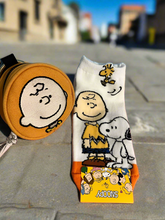 Load image into Gallery viewer, snoopy ankle socks - with charlie brown
