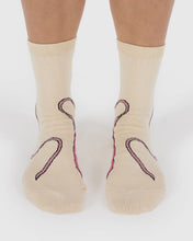 Load image into Gallery viewer, baggu - socks - pink bow - prebook arriving early dec
