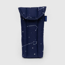 Load image into Gallery viewer, baggu - puffy glasses sleeve - constellations
