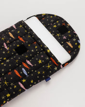 Load image into Gallery viewer, baggu - star fish puffy laptop sleeve 16&quot;
