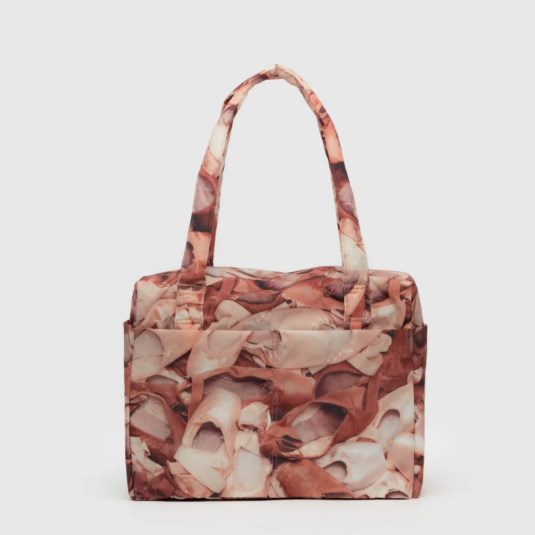 baggu - small carry-on cloud bag - pointe shoes - prebook arriving late oct/early nov