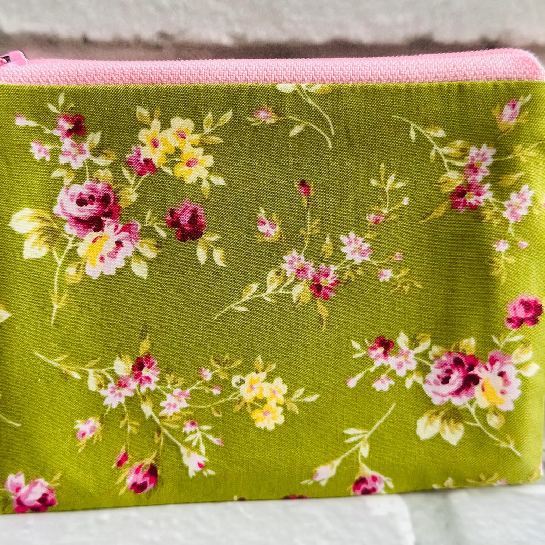 antique rose pouch - olive