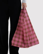 画像をギャラリービューアに読み込む, baggu -  azalea pink tartan  - standard size - prebook arriving mid july
