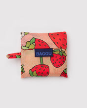 Load image into Gallery viewer, baggu -  strawberry blossom  - standard size
