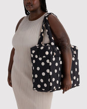 Load image into Gallery viewer, baggu - carry-on cloud - black &amp; cream polka dot  - COMING SOON
