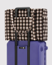 Load image into Gallery viewer, baggu - carry-on cloud - blurred gingham

