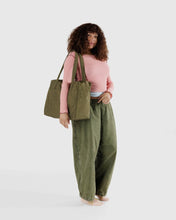 Load image into Gallery viewer, baggu - carry-on cloud bag - seaweed
