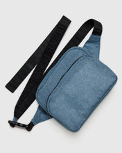 Load image into Gallery viewer, baggu fanny pack - digital denim
