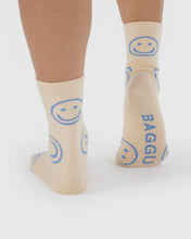 Load image into Gallery viewer, baggu - socks -  ecru periwinkle happy  - prebook arriving late oct/early nov
