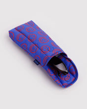 Load image into Gallery viewer, baggu - puffy glasses sleeve - mini cobalt happy
