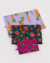Load image into Gallery viewer, baggu - go pouch set - carrots &amp; berries
