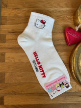 Load image into Gallery viewer, hello kitty ankle socks
