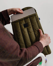 Load image into Gallery viewer, baggu - tamarind  puffy laptop sleeve 16&quot;
