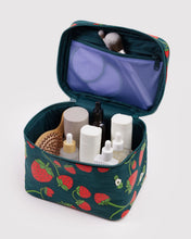 画像をギャラリービューアに読み込む, baggu - large cosmetic case - strawberry blossom
