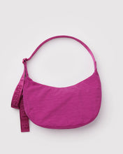 Load image into Gallery viewer, baggu - medium nylon crescent - deep fuchsia
