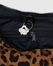 Load image into Gallery viewer, baggu - medium nylon crescent - leopard  - prebook arriving late oct/early nov
