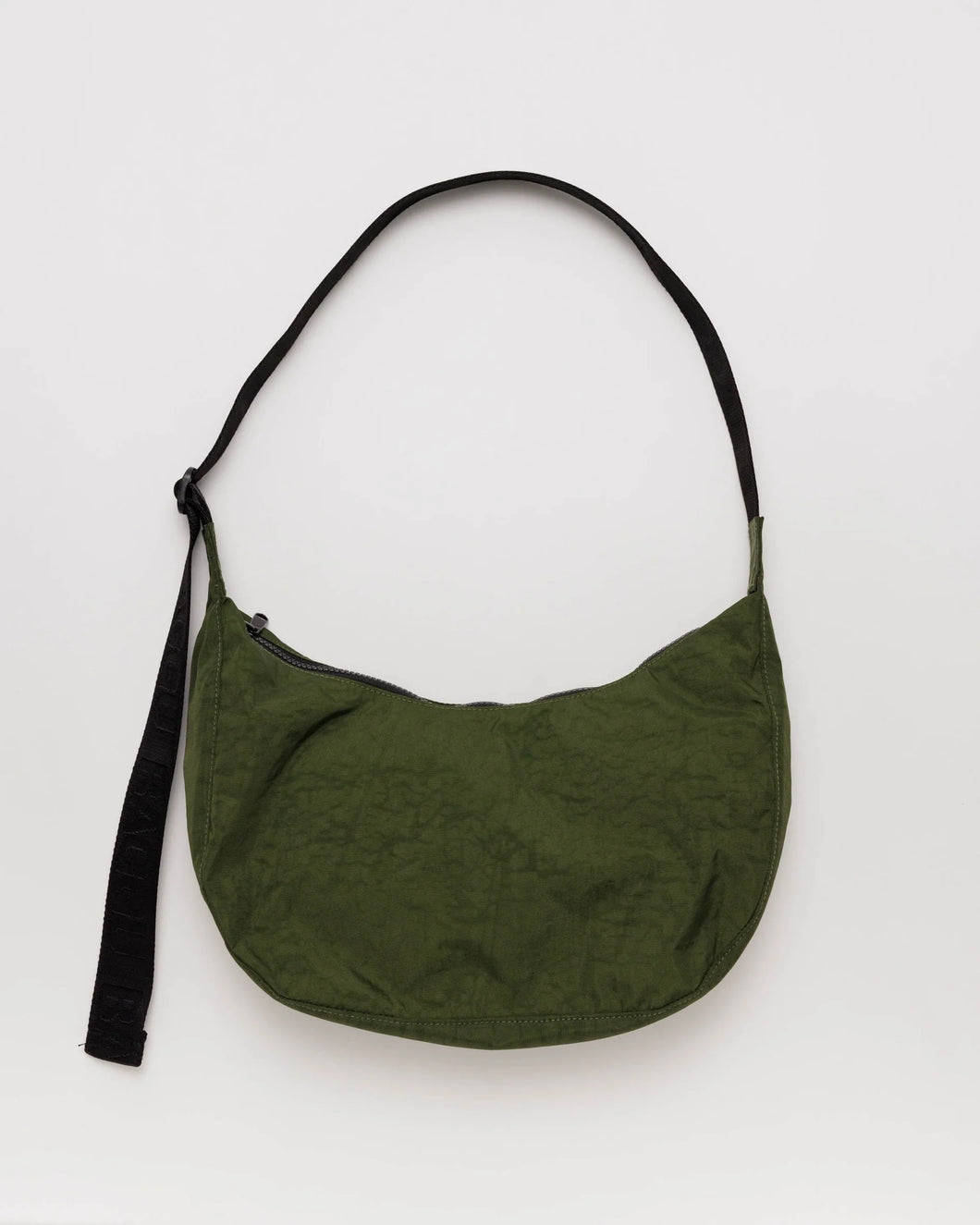 baggu - medium nylon crescent bag - bay laurel - last one