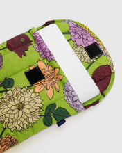 Load image into Gallery viewer, baggu - dahlia puffy laptop sleeve 16&quot;
