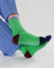 Load image into Gallery viewer, baggu - ribbed socks - aloe mix
