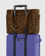 Load image into Gallery viewer, baggu - small cloud carry-on bag - leopard - prebook arriving late oct/early nov
