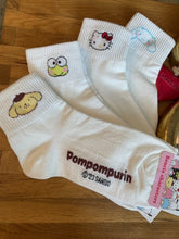 Load image into Gallery viewer, hello kitty ankle socks
