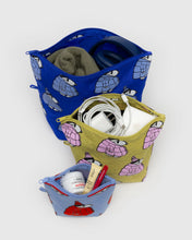 Load image into Gallery viewer, baggu  - go pouch set - snoopy puffer  - prebook arriving late oct/early nov
