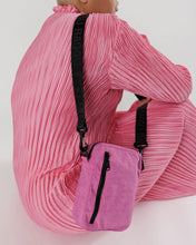 Load image into Gallery viewer, baggu - sport crossbody - extra pink

