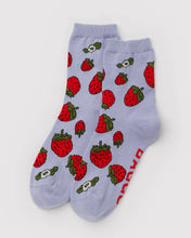 Load image into Gallery viewer, baggu - crew socks - strawberry blossom
