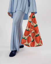 Load image into Gallery viewer, baggu - strawberry - standard size
