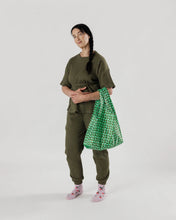 Load image into Gallery viewer, baggu  - wavy gingham green   - standard size
