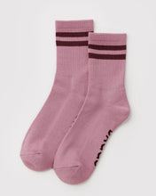 Load image into Gallery viewer, baggu - ribbed socks - wild plum stripe
