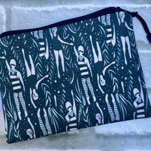 Load image into Gallery viewer, zip pouch  - swimmers - dark navy
