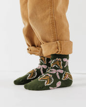 Load image into Gallery viewer, baggu - kids crew socks - jessica williams - save 70%
