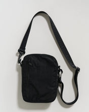 Load image into Gallery viewer, a baggu brand crossbody bag purse in black colour with black strap 
