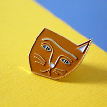 Load image into Gallery viewer, a close up of a cat pin or brooch that has a likeness of vincent van gogh the artist with one ear missing 
